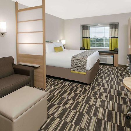 Microtel Inn & Suites By Wyndham Lubbock Exterior foto